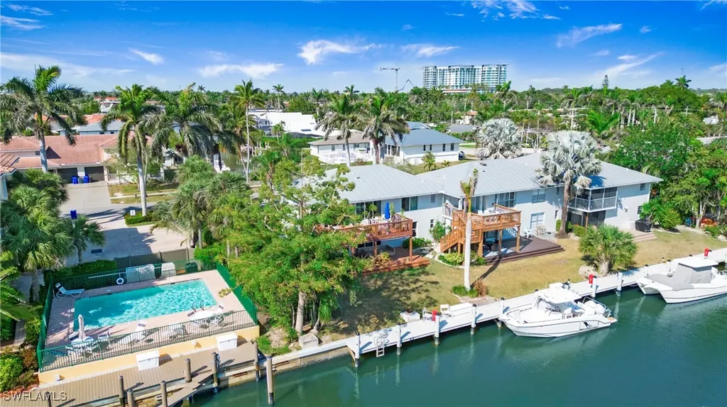1560 Blue Point Avenue Naples FL 34102