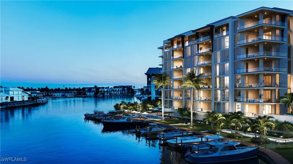Naples FL, 3300 Gulf Shore Boulevard N, Unit 502