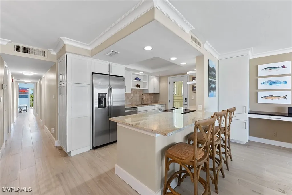 2850 Gulf Shore Boulevard N Naples FL 34103