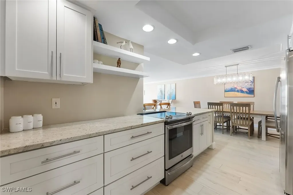 2850 Gulf Shore Boulevard N Naples FL 34103