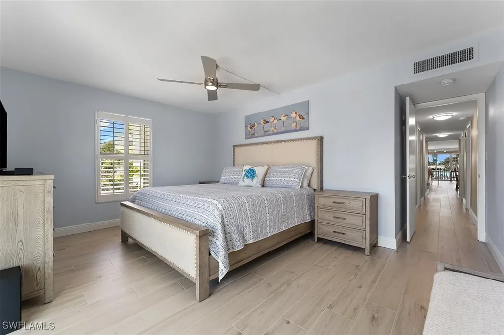 2850 Gulf Shore Boulevard N Naples FL 34103