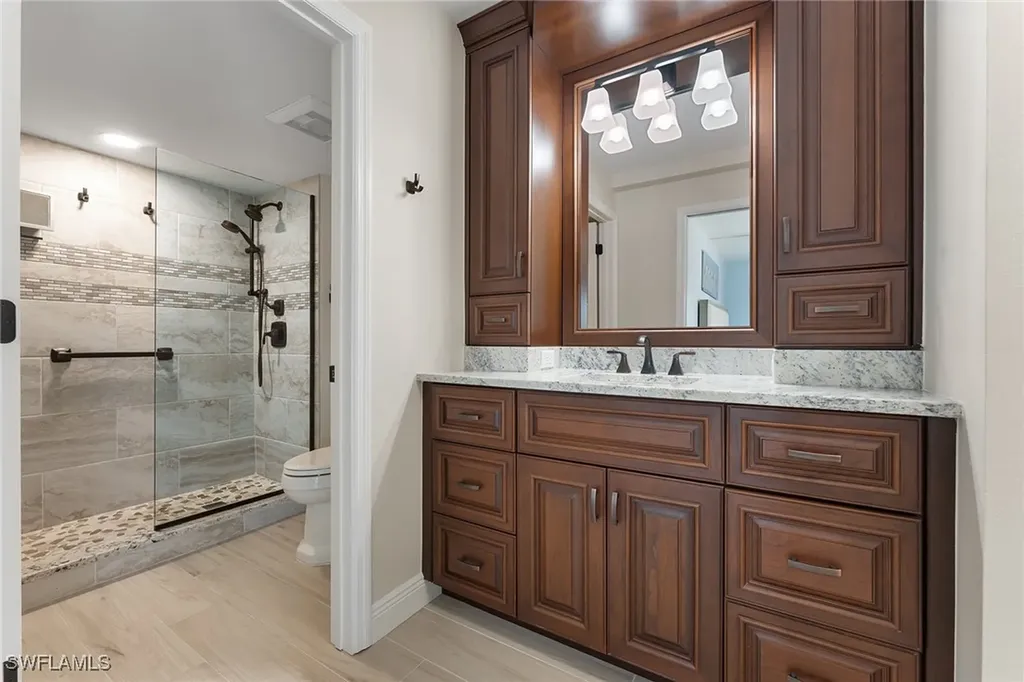 2850 Gulf Shore Boulevard N Naples FL 34103