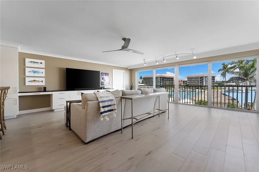 2850 Gulf Shore Boulevard N Naples FL 34103
