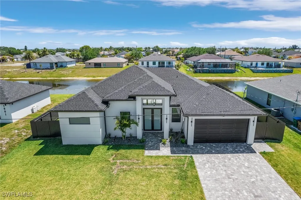 927 NE 13th Place Cape Coral FL 33909