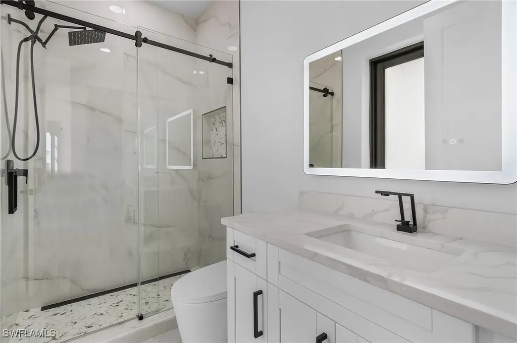 927 NE 13th Place Cape Coral FL 33909