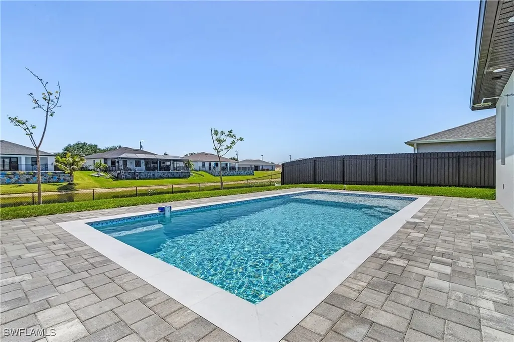 927 NE 13th Place Cape Coral FL 33909