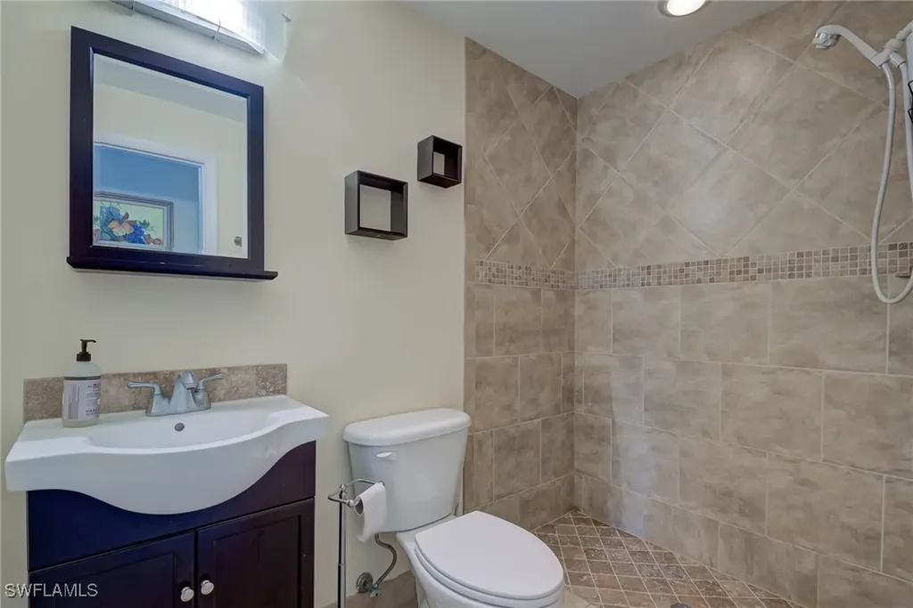 3323 Olympic Drive Naples FL 34105