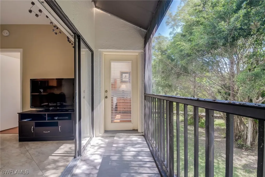 3323 Olympic Drive Naples FL 34105