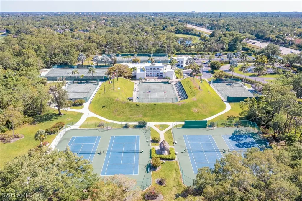 3323 Olympic Drive Naples FL 34105