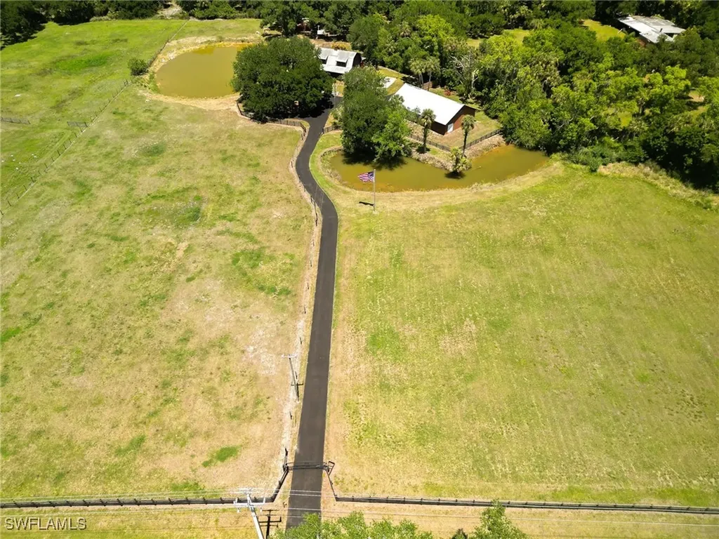 19861 N River Road Alva FL 33920