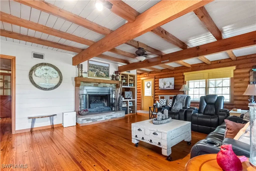 19861 N River Road Alva FL 33920