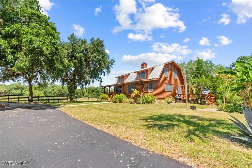 19861 N River Road Alva FL 33920