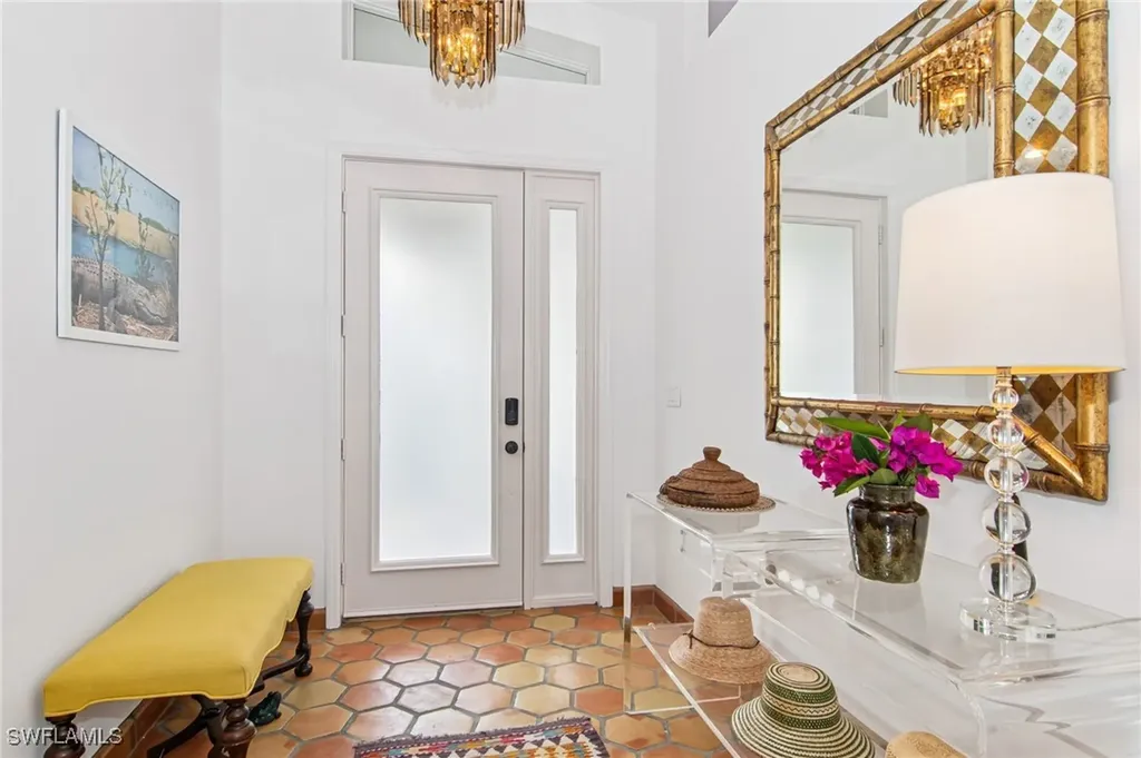 234 Edgemere Way E Naples FL 34105