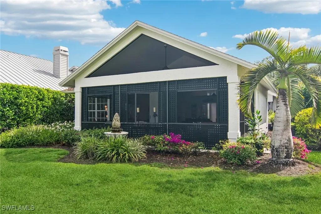 234 Edgemere Way E Naples FL 34105