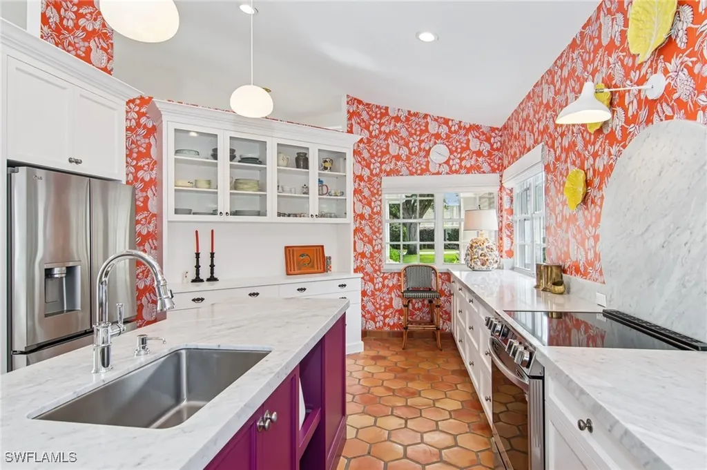 234 Edgemere Way E Naples FL 34105