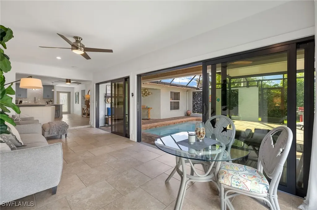 5208 SW 2nd Place Cape Coral FL 33914