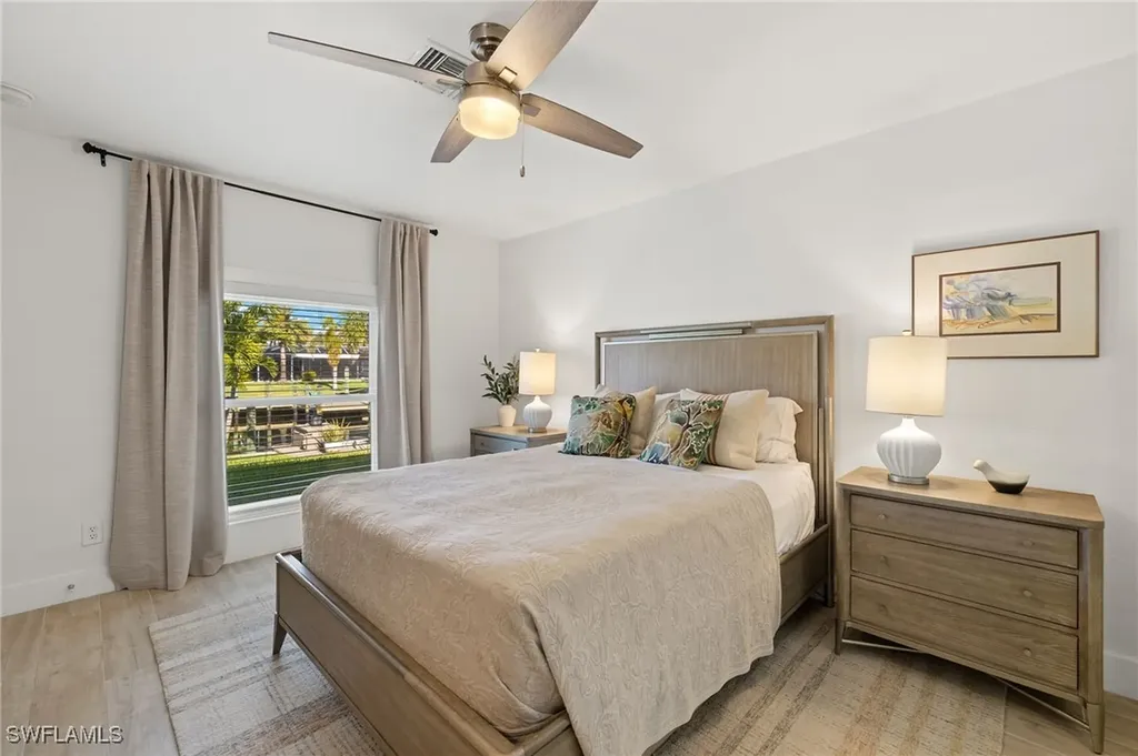 5208 SW 2nd Place Cape Coral FL 33914