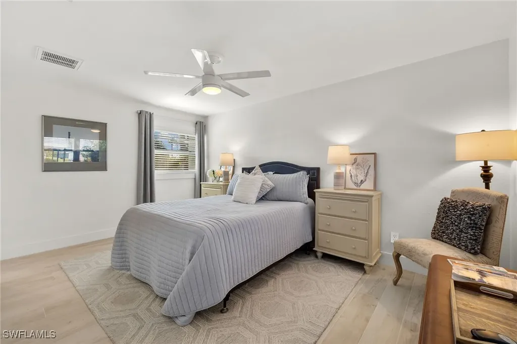 5208 SW 2nd Place Cape Coral FL 33914