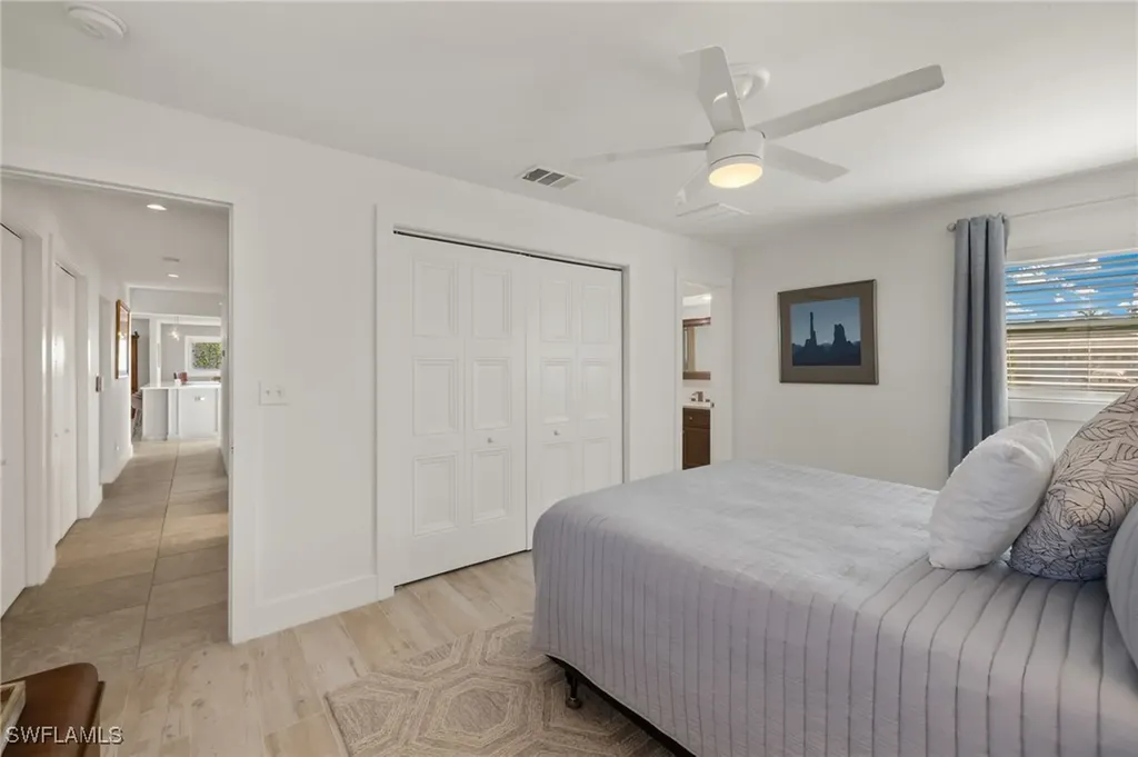5208 SW 2nd Place Cape Coral FL 33914