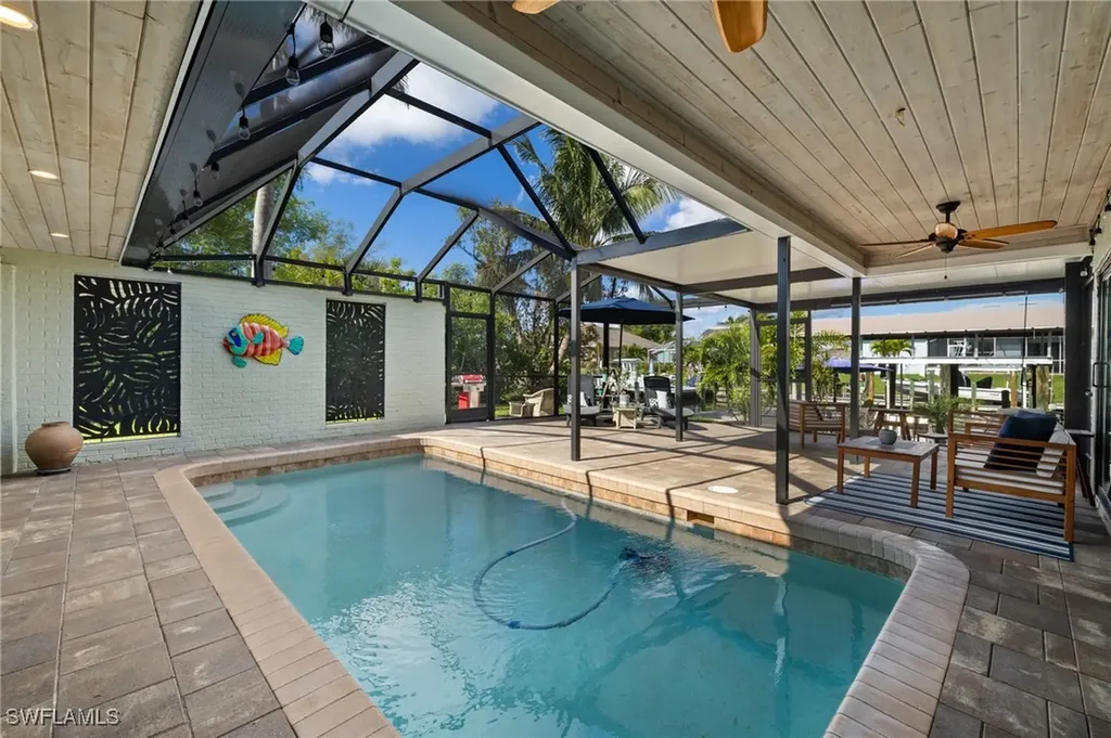 5208 SW 2nd Place Cape Coral FL 33914