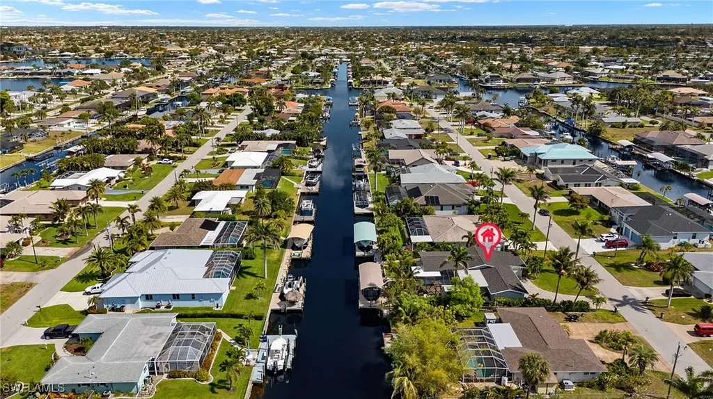 5208 SW 2nd Place Cape Coral FL 33914