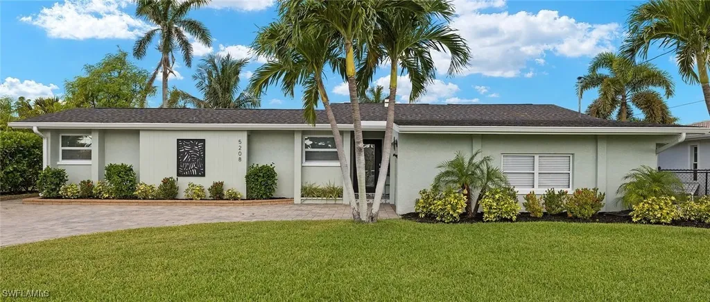 5208 SW 2nd Place Cape Coral FL 33914