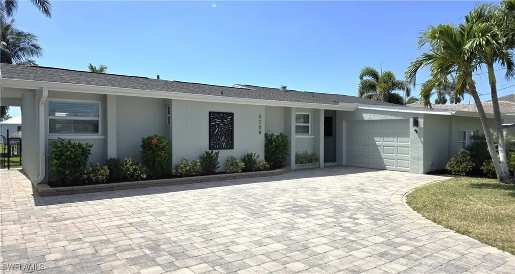 5208 SW 2nd Place Cape Coral FL 33914