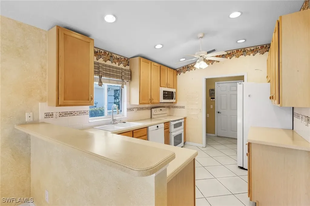 7490 Lourdes Court Naples FL 34104