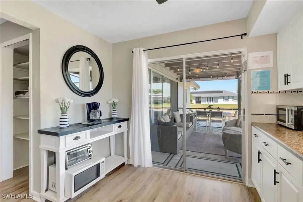 928 SE 30th Lane Cape Coral FL 33904