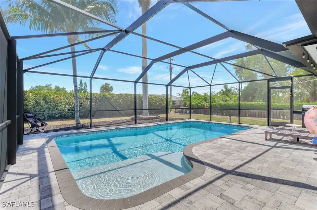 928 SE 30th Lane Cape Coral FL 33904