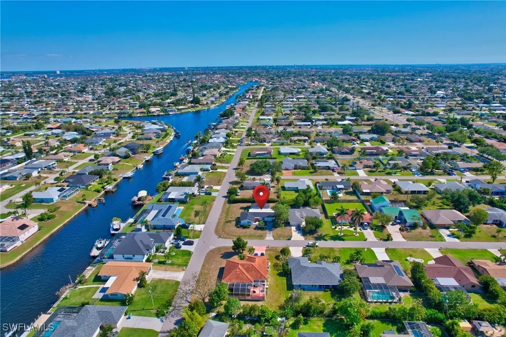 928 SE 30th Lane Cape Coral FL 33904