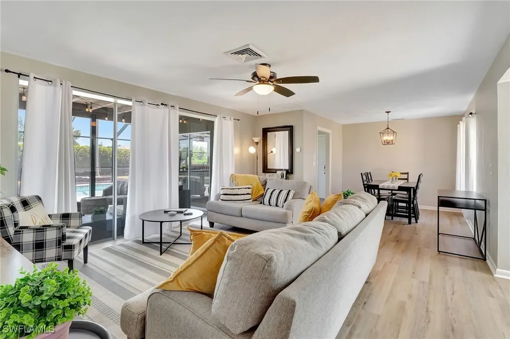 928 SE 30th Lane Cape Coral FL 33904