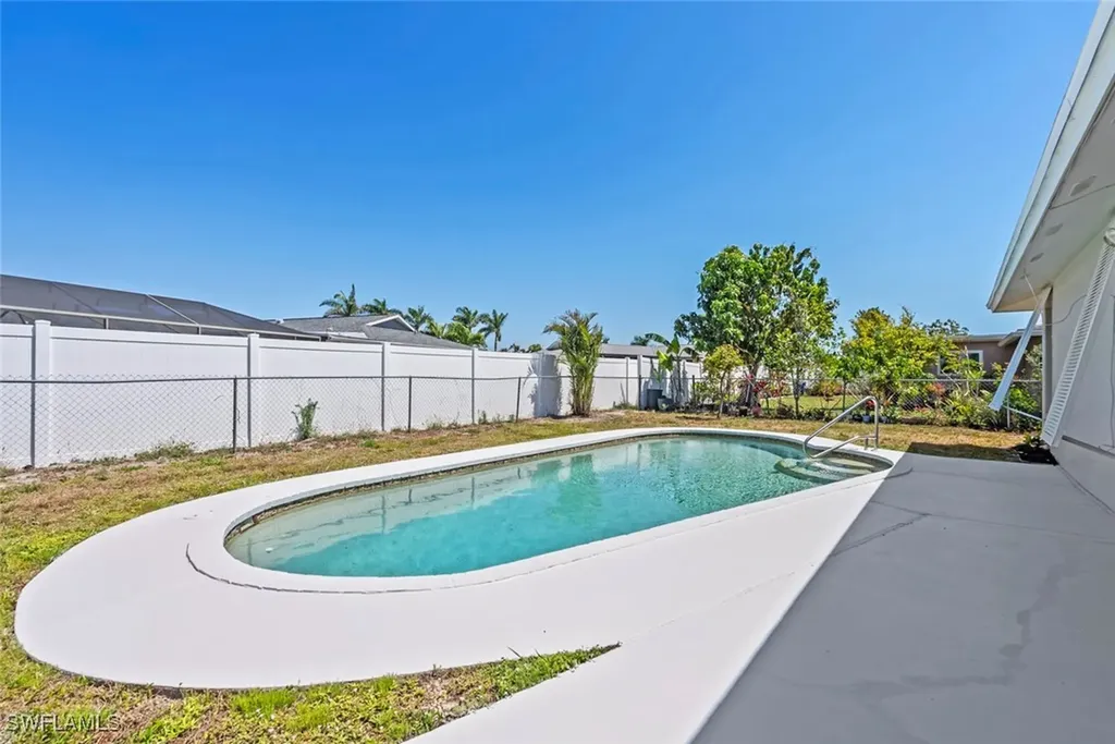 6874 Carmelle Drive Fort Myers FL 33919