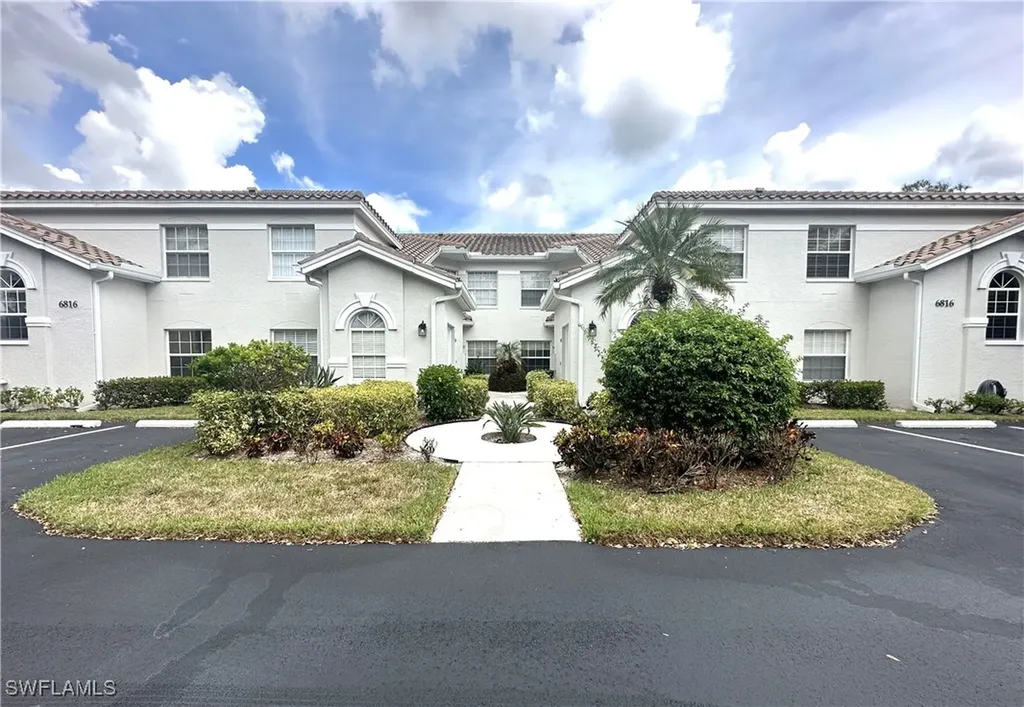 6816 Satinleaf Road S Naples FL 34109