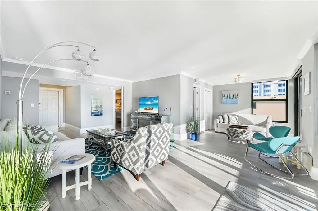 9375 Gulf Shore Drive Naples FL 34108