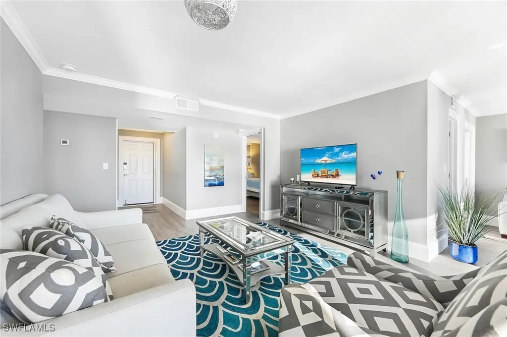 9375 Gulf Shore Drive Naples FL 34108