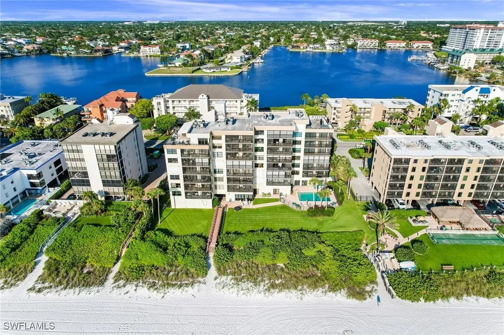 9375 Gulf Shore Drive Naples FL 34108