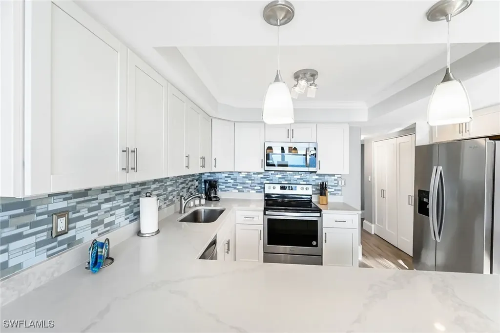 9375 Gulf Shore Drive Naples FL 34108