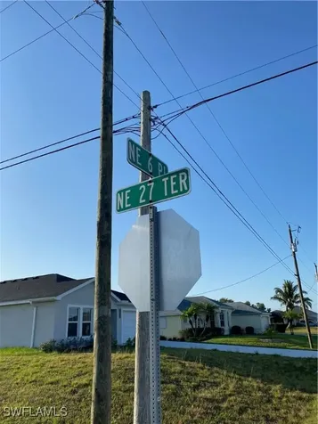 2710 NE 6th Place Cape Coral FL 33909