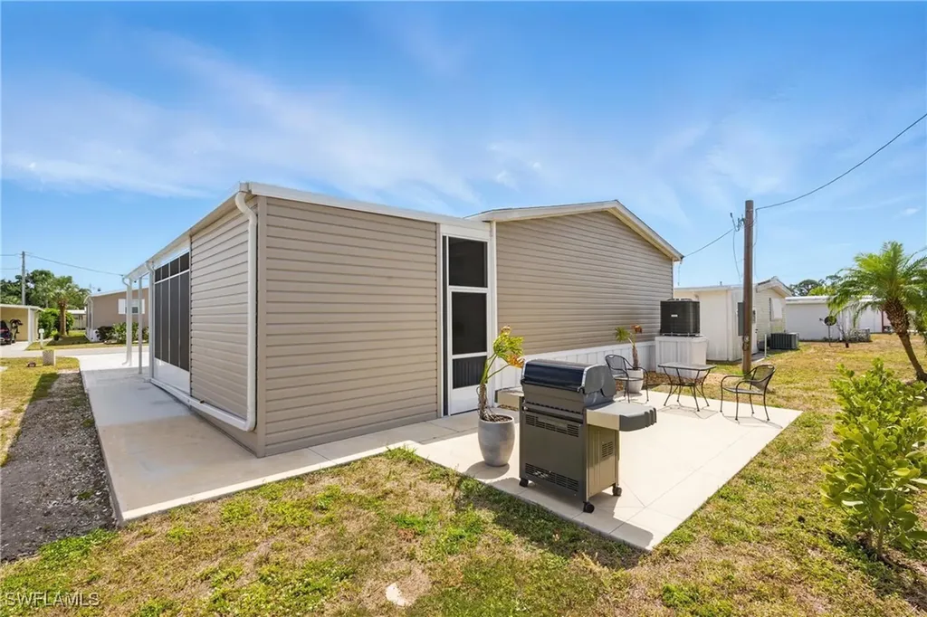 5151 Forest Park Drive North Fort Myers FL 33917