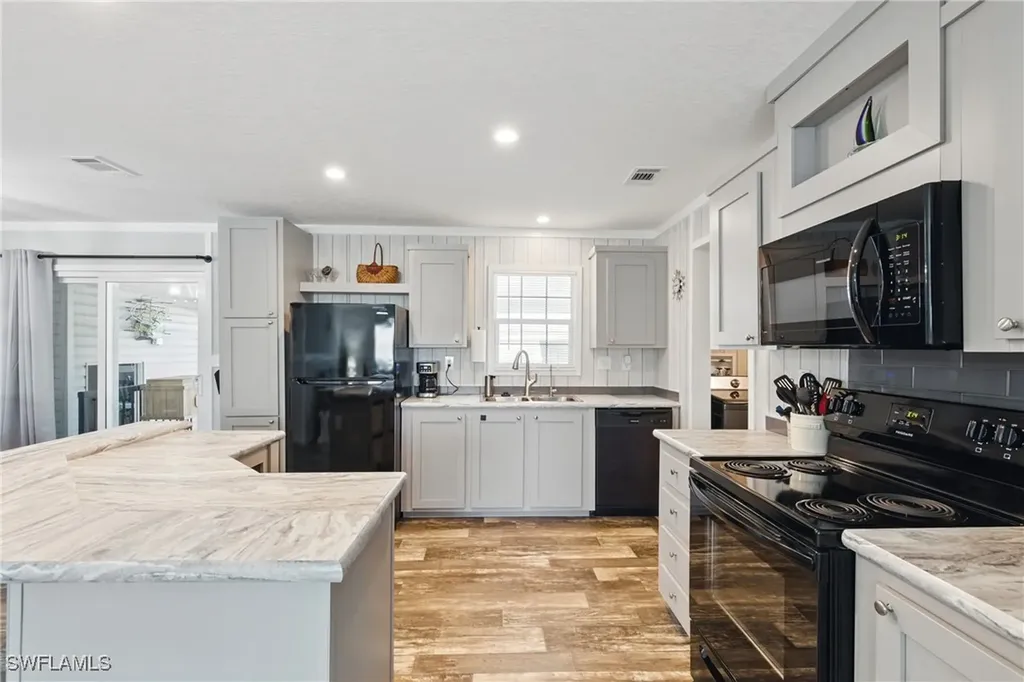 5151 Forest Park Drive North Fort Myers FL 33917