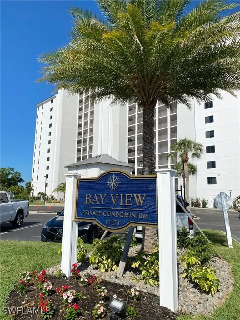 17170 Harbour Point Drive Fort Myers FL 33908