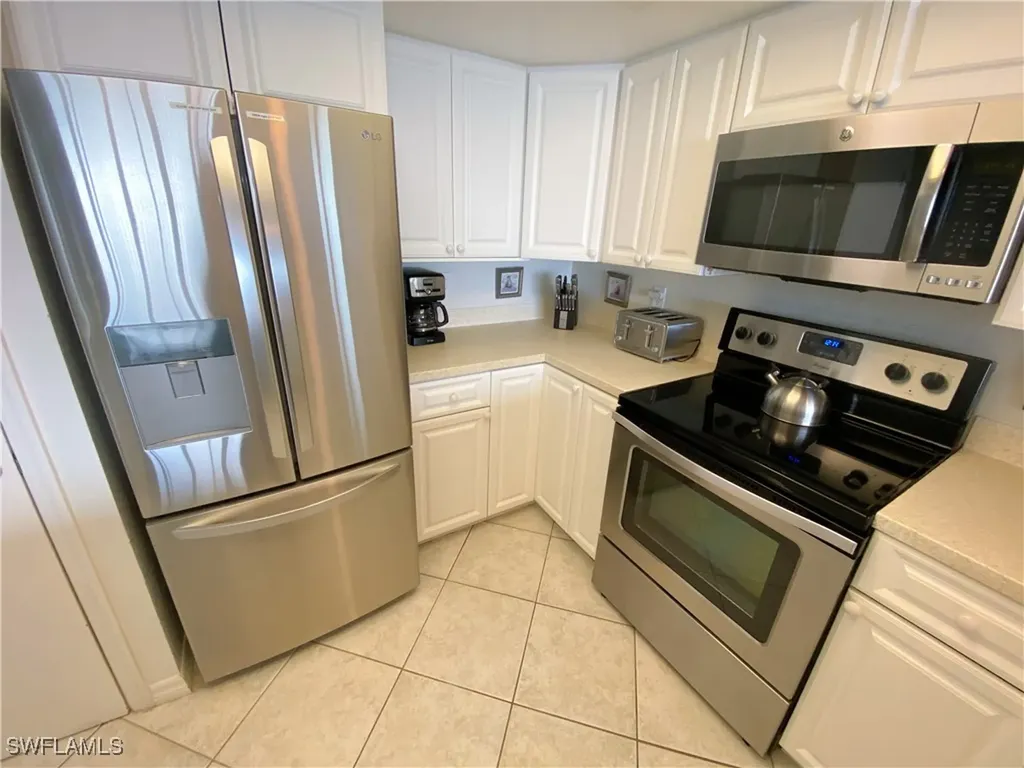 17170 Harbour Point Drive Fort Myers FL 33908