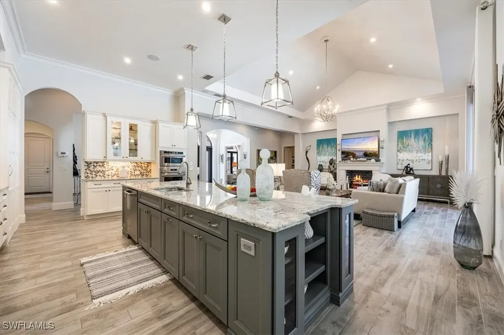 6363 Burnham Road Naples FL 34119