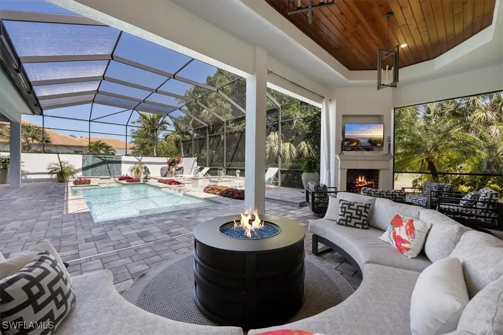 6363 Burnham Road Naples FL 34119