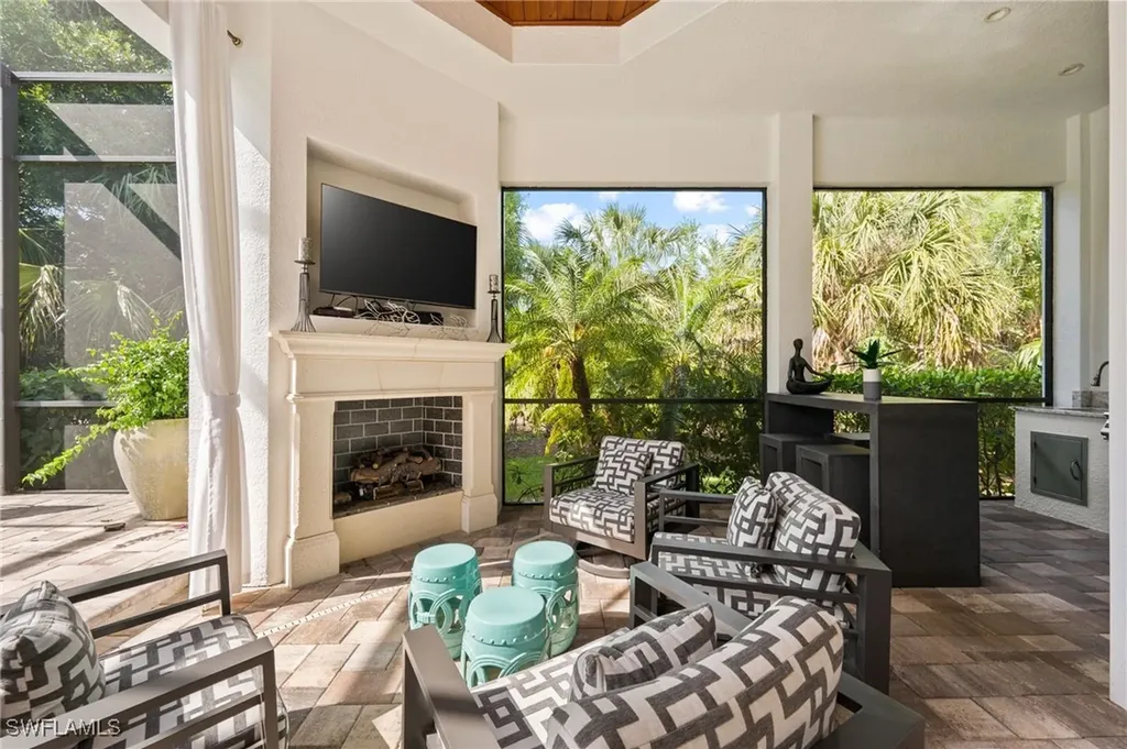 6363 Burnham Road Naples FL 34119