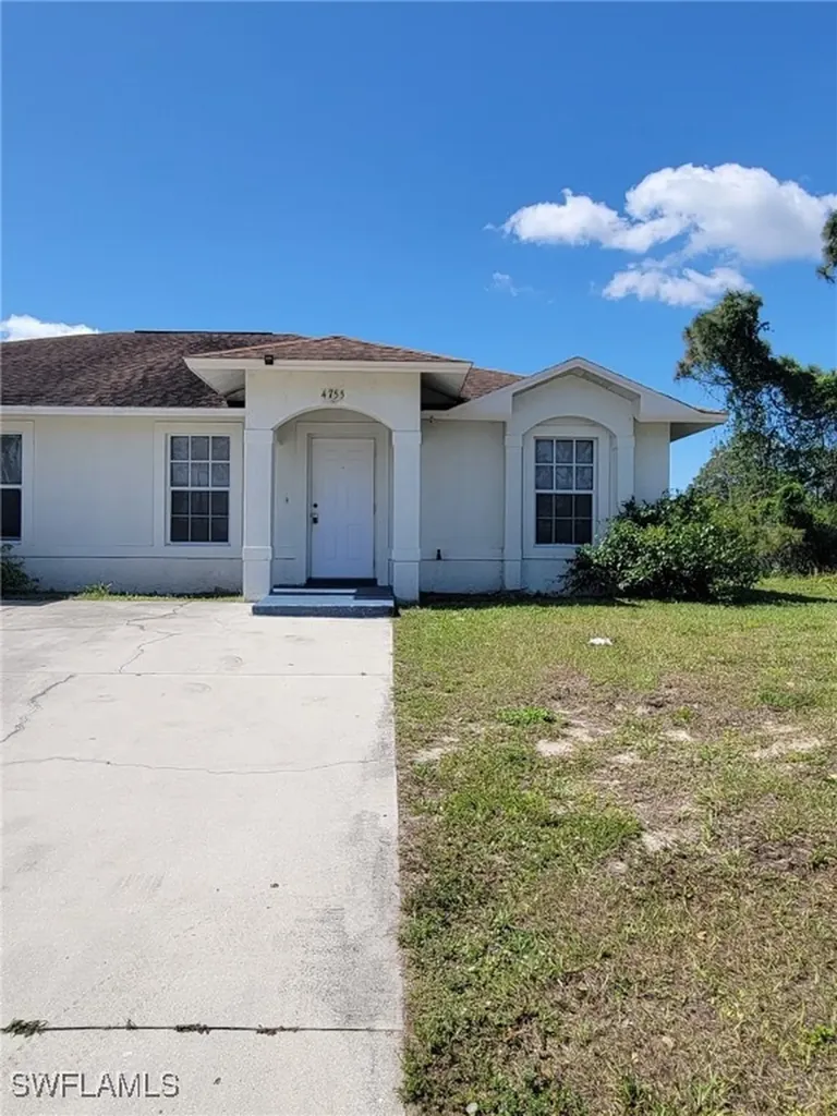 4755 29th Street SW Lehigh Acres FL 33973