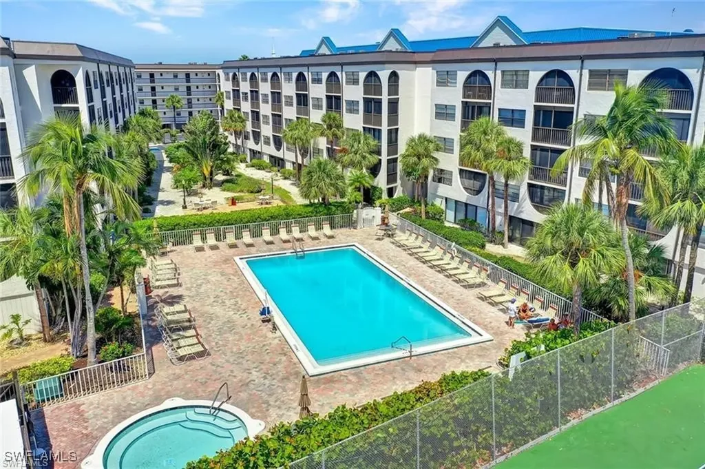 1031 Anglers Cove Marco Island FL 34145