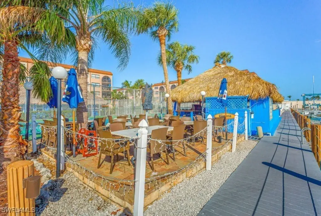 1031 Anglers Cove Marco Island FL 34145