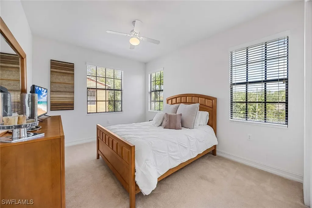 9134 Chula Vista Street Naples FL 34113